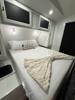 2 soverom, strykejern/-brett, wi-fi og sengetøy