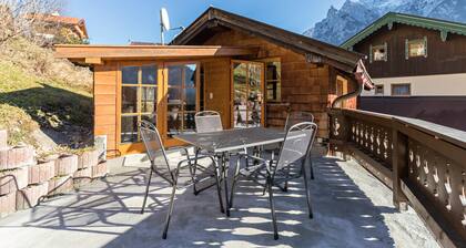 2-stöckige Ferienwohnung 'Rubin' in der Nähe des Skilifts mit Bergblick, WLAN und Terrasse