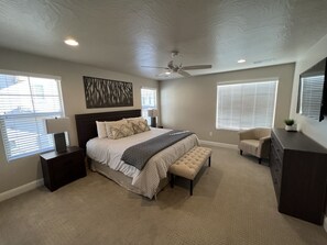 3 bedrooms, iron/ironing board, travel cot, free WiFi