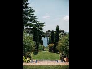 Property grounds - La Bastide - Provençal villa on the waterfront (Le Pradet)