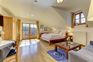 1 habitación, tabla de planchar con plancha, internet y ropa de cama 