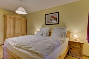 1 bedroom, iron/ironing board, Internet, bed sheets - Charming Spiegelau Apartment with Garden View (Spiegelau)