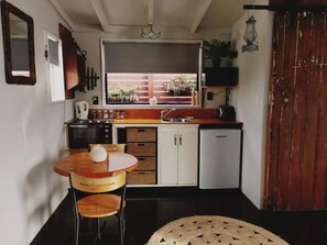 Microwave, oven, paper towels