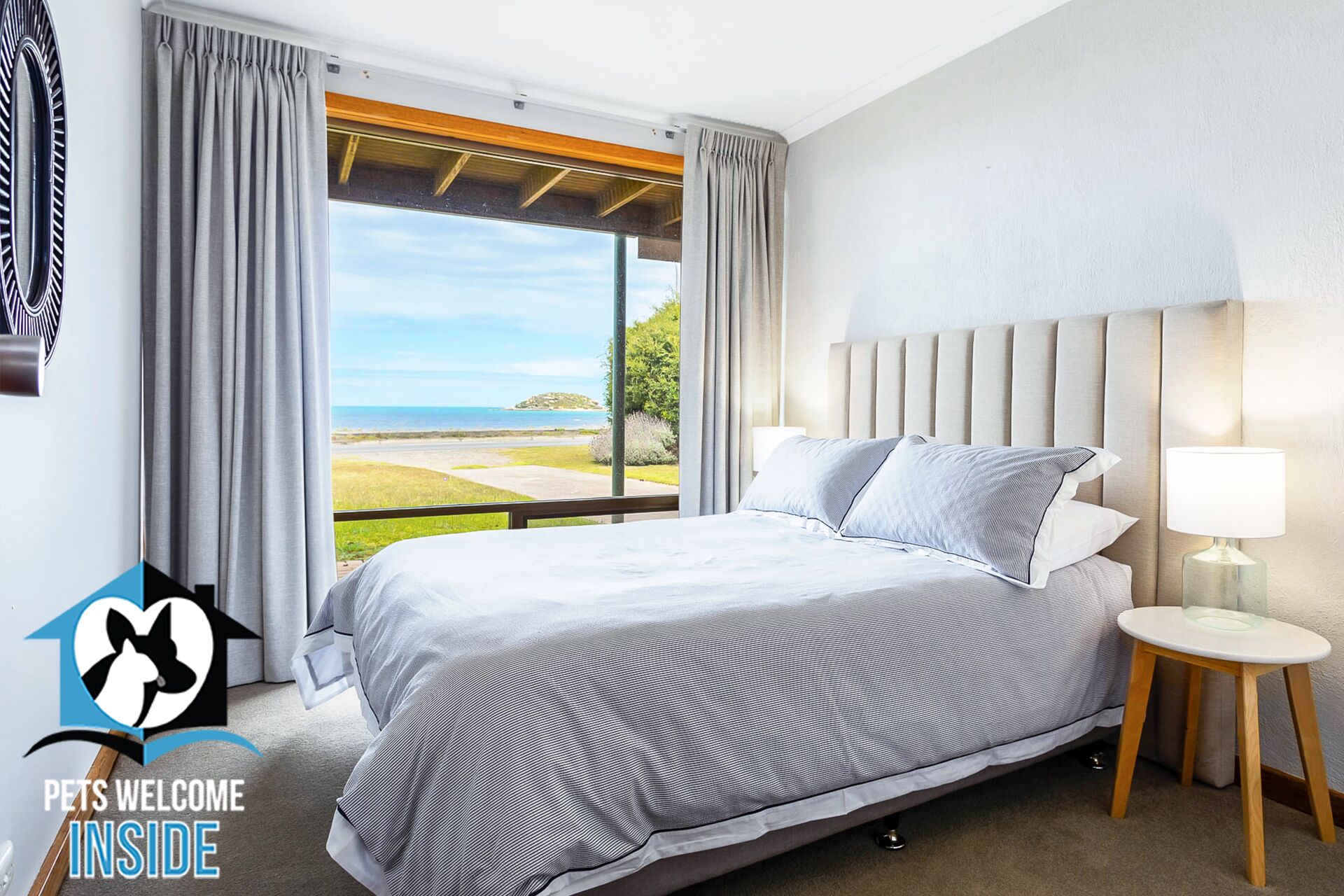 Esplanade 3BR Holiday Home with Beautiful Ocean Views — image 14