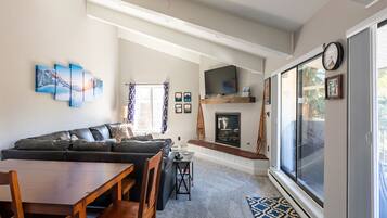 Smart TV dan perapian