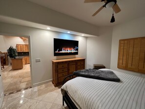 3 bedrooms, desk, iron/ironing board, free WiFi