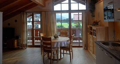 Vacation apartment at the Fegg with sunny west-facing balcony, 2 bedrooms and kitchenette