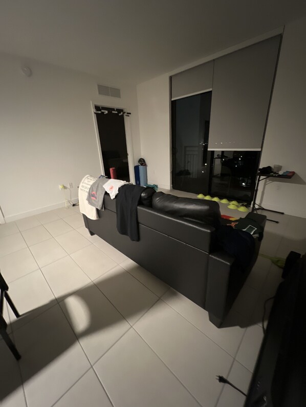 Interior - 2/2 in middle Downtown West brickell (Miami)