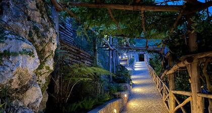 Villa Charlene exclusive property with pool heated and jacuzzi