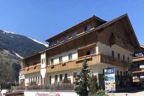 Exterior - Apartment in Stumm near Zillertal Ski Area (Stumm)