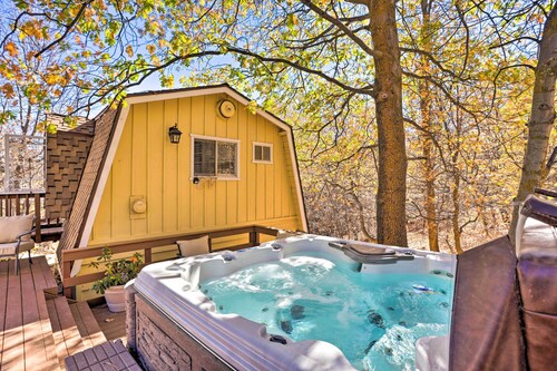 Lake Arrowhead Studio Near Hiking w/ Hot Tub