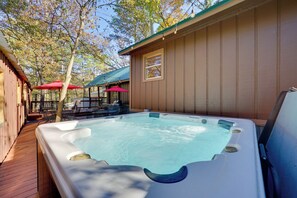 Bain à remous extérieur