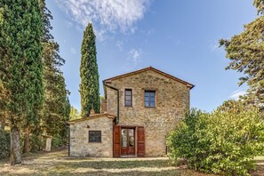 Exterior - Belvilla by OYO Typical country house with pool (San Casciano dei Bagni)