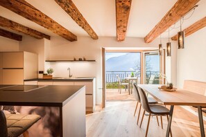 Dining - Apartment "Brantenhof Pomum" with Mountain View, Sauna and Wi-Fi (Kurtatsch)