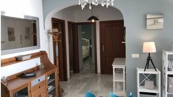 2 Schlafzimmer, BĂŒgeleisen/BĂŒgelbrett, kostenloses WLAN, BettwĂ€sche