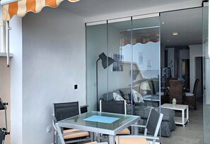 Outdoor dining - Lovely Modern Apartment on the Front Line with Sea View, Wi-Fi, A/C & Balcony (Nerja)