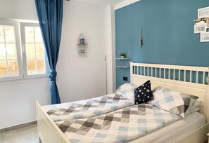 2 bedrooms, iron/ironing board, free WiFi, bed sheets - Lovely Modern Apartment on the Front Line with Sea View, Wi-Fi, A/C & Balcony (Nerja)