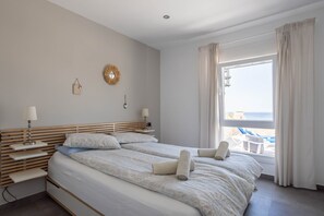 2 bedrooms, iron/ironing board, free WiFi, bed sheets - 'Wonderful house just above the Sea' with Sea View, Garden and Wi-Fi (Nerja)