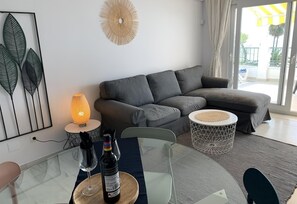 TV - 'Lovely Apartment At the Beach' with Sea View, Wi-Fi, A/C, Balcony & Terrace (Nerja)