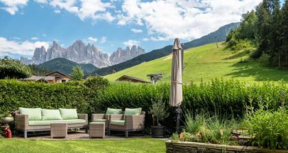 Ferienwohnung "Hilber App Fermeda" mit Bergblick, Garten und WLAN
