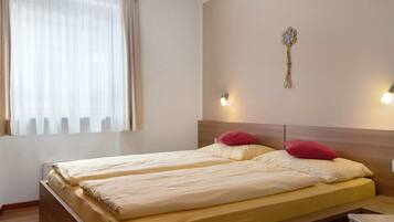 2 Schlafzimmer, Bügeleisen/Bügelbrett, kostenloses WLAN, Bettwäsche