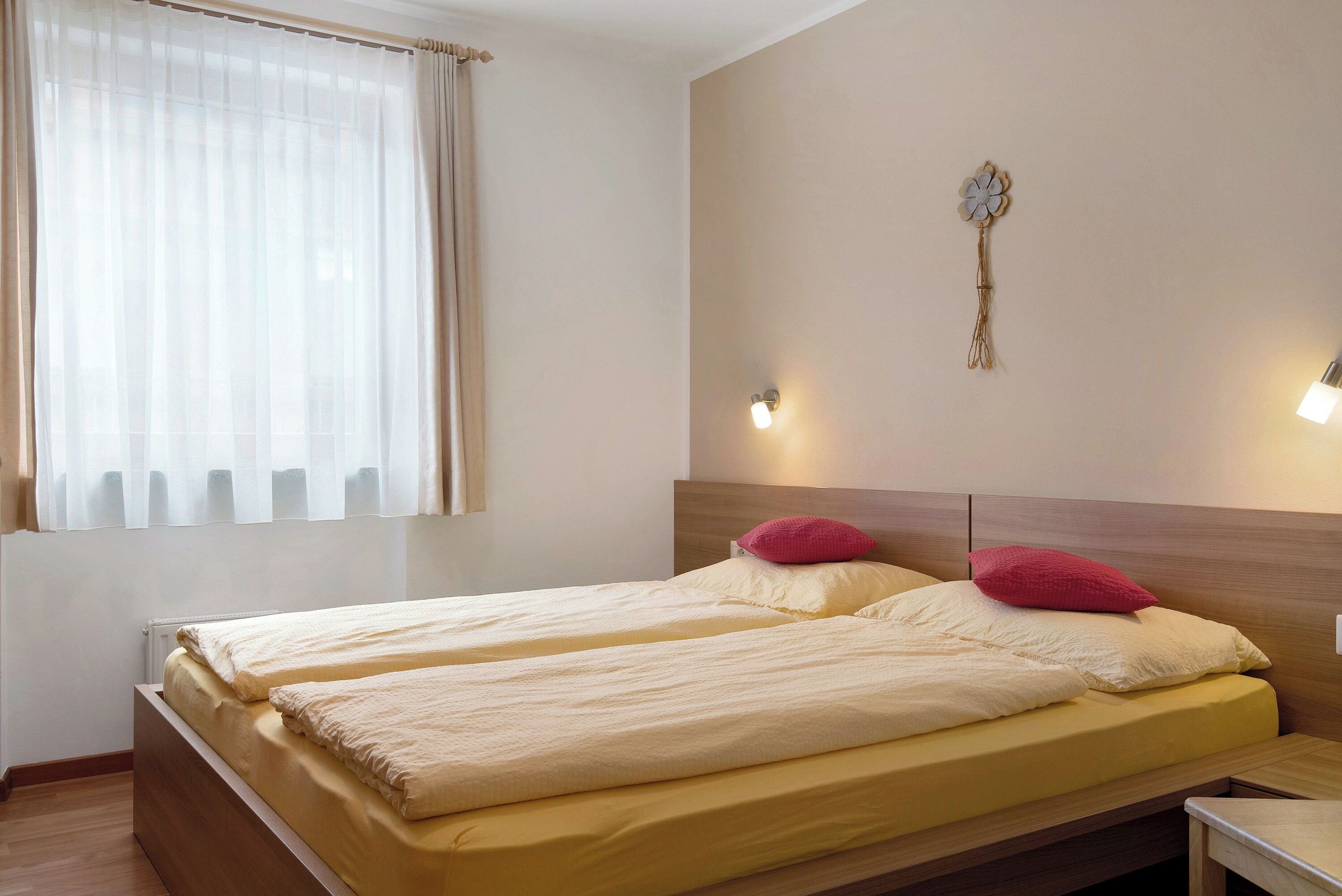 2 chambres, fer et planche à repasser, Wi-Fi gratuit, draps fournis