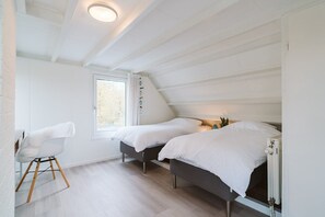 3 slaapkamers, een strijkplank/strijkijzer