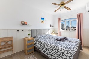1 bedroom, free WiFi, bed sheets