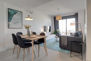 Smart TV - Marinsa Beach, 1 bedroom apartment close to the ocean (Torrox)