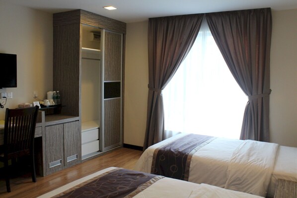 Room - Super OYO 985 Hotel Nur (Miri)