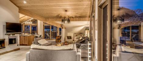 TV, fireplace, offices