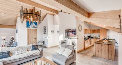 Luxurious 7-Room Duplex for 14 with Jacuzzi & Sauna in Champagny-en-Vanoise