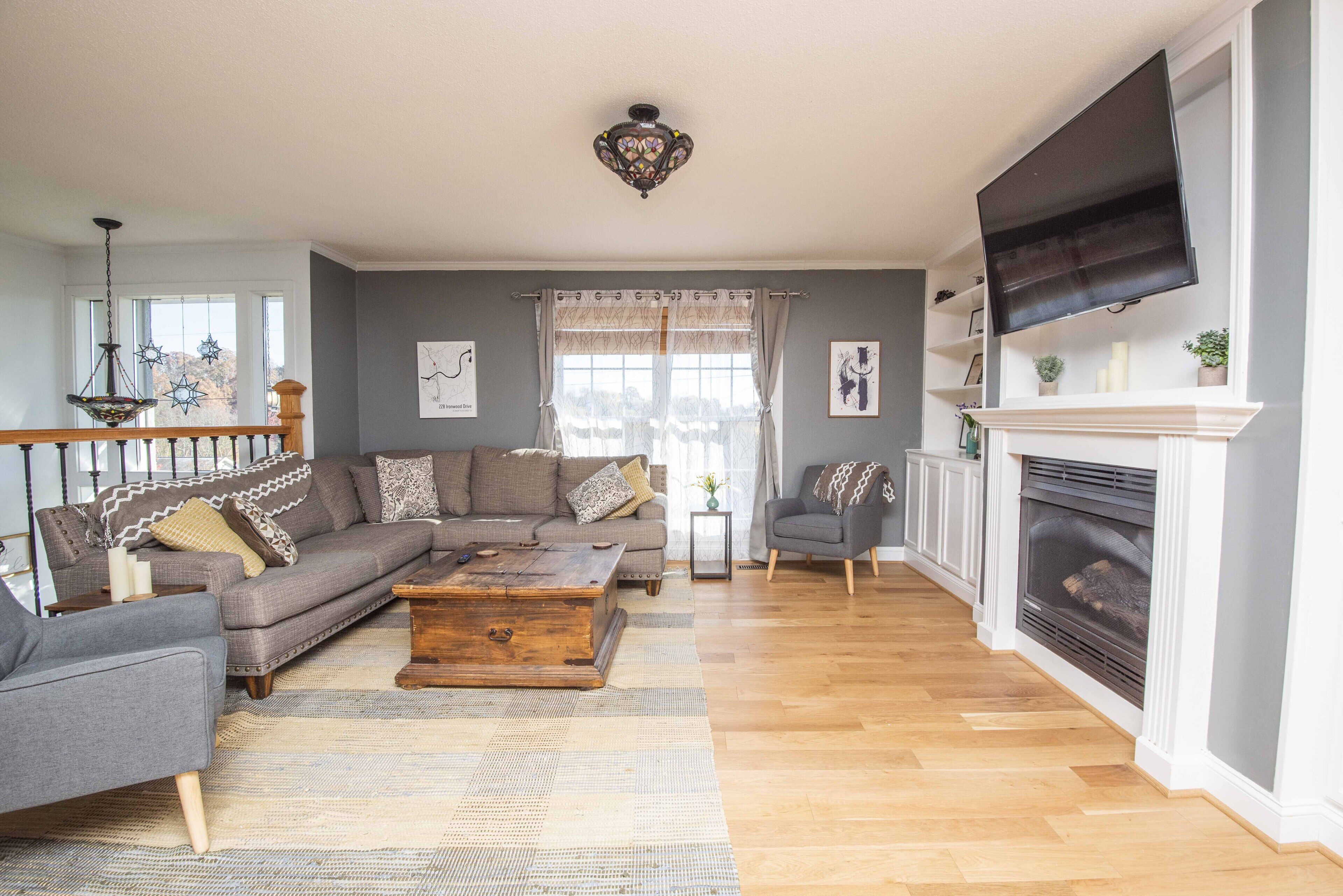 Ironwood Haven-Hot Tub-Firepit-Pool Table-Air Hockey-2600sq ft-7min Off Exit 407