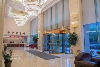 Jiuzhou Tongqu Hotel