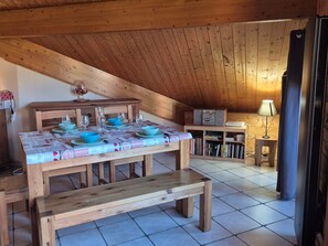 Dining - Comfortable T2 near Grand Massif cable car (Samoëns)