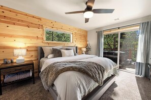 3 bedrooms, WiFi, bed sheets - Chalet Cervo by Destination Big Bear : Single Story Log Style! Hot Tub! Nestled between the Village, the lake, and Snow Summit! (Big Bear Lake)