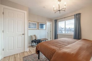 4 bedrooms, desk, iron/ironing board, travel cot