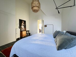 2 habitaciones, escritorio, cuna de viaje y wifi gratis 