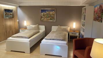 2 dormitorios, escritorio, tabla de planchar con plancha y wifi gratis