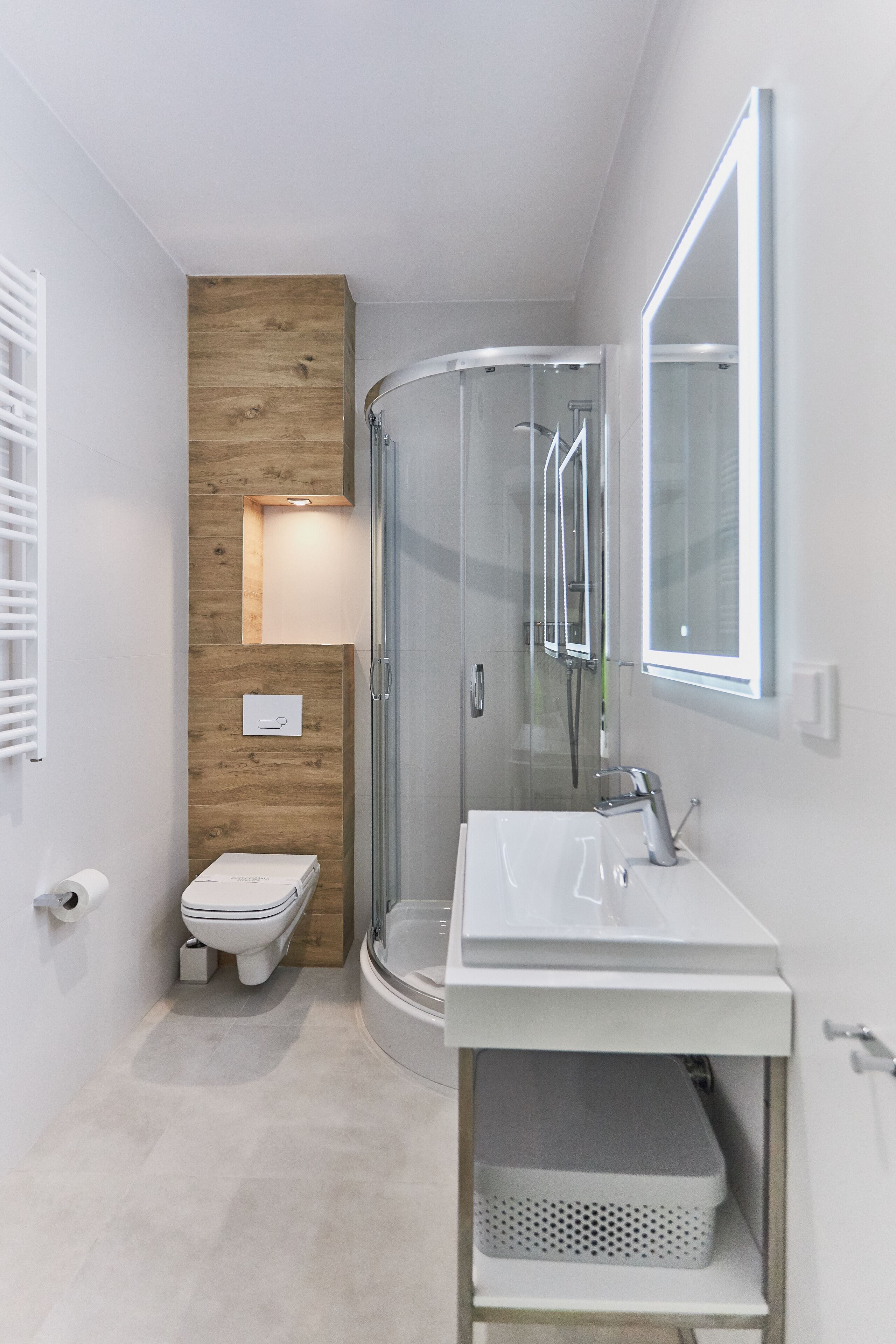 Standard Apartment | Bathroom | Hair dryer