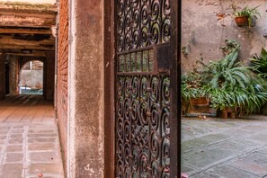 Exterior - Ca' Ludovica (Venice)