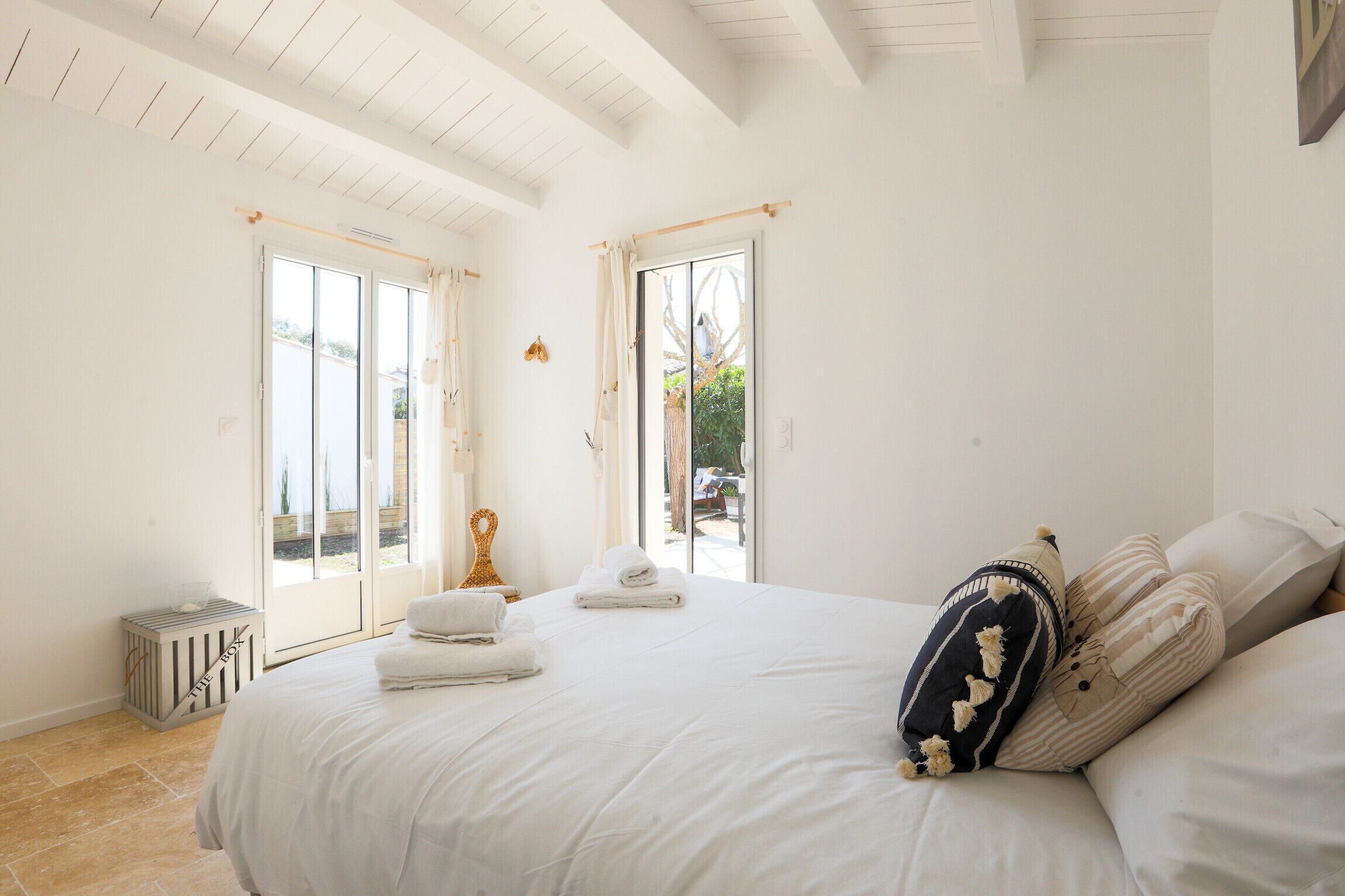 2 habitaciones, tabla de planchar con plancha y wifi gratis 