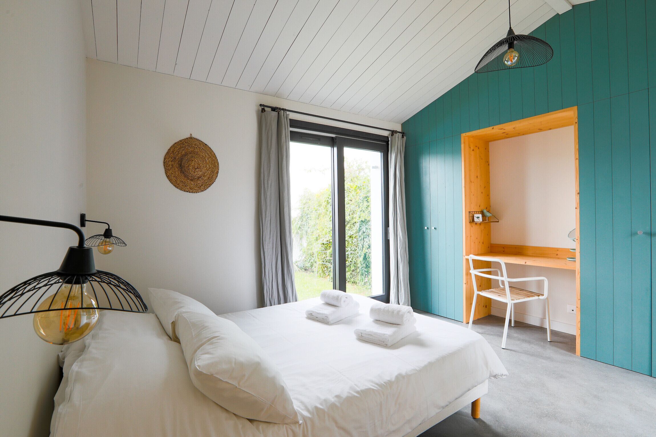 4 slaapkamers, een strijkplank/strijkijzer, gratis wifi