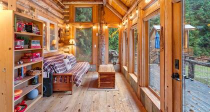 Far and Away Cabin | 0 Bed, 1 Bath