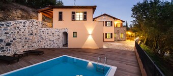 Beautiful farmhouse with private pool exclusive rental up to 15 people