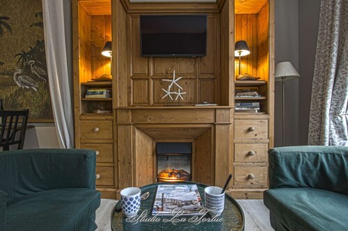 Stylish studio w/ large comfortable bed at the heart of Old Honfleur - Studio La Tortue ★★★★
