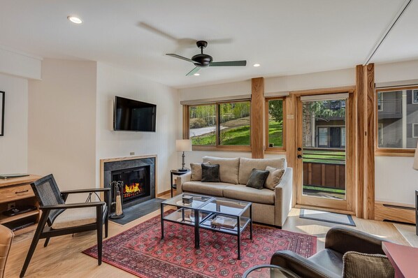 Smart TV, fireplace, DVD player