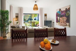 Smart TV y impresora 