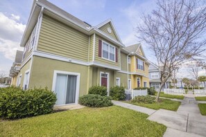 Condo, 4 Bedrooms | Exterior