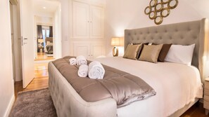 2 عدّة غرف نوم ومكواة/لوح كي وواي فاي مجانًا وملاءات أسرّة